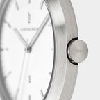 Huxley – Silver White Sportive