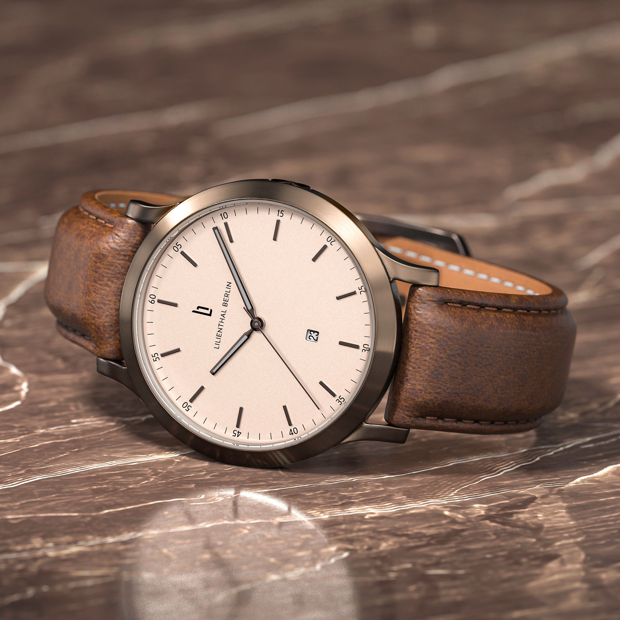 Huxley Bronze Almond - Lilienthal Berlin