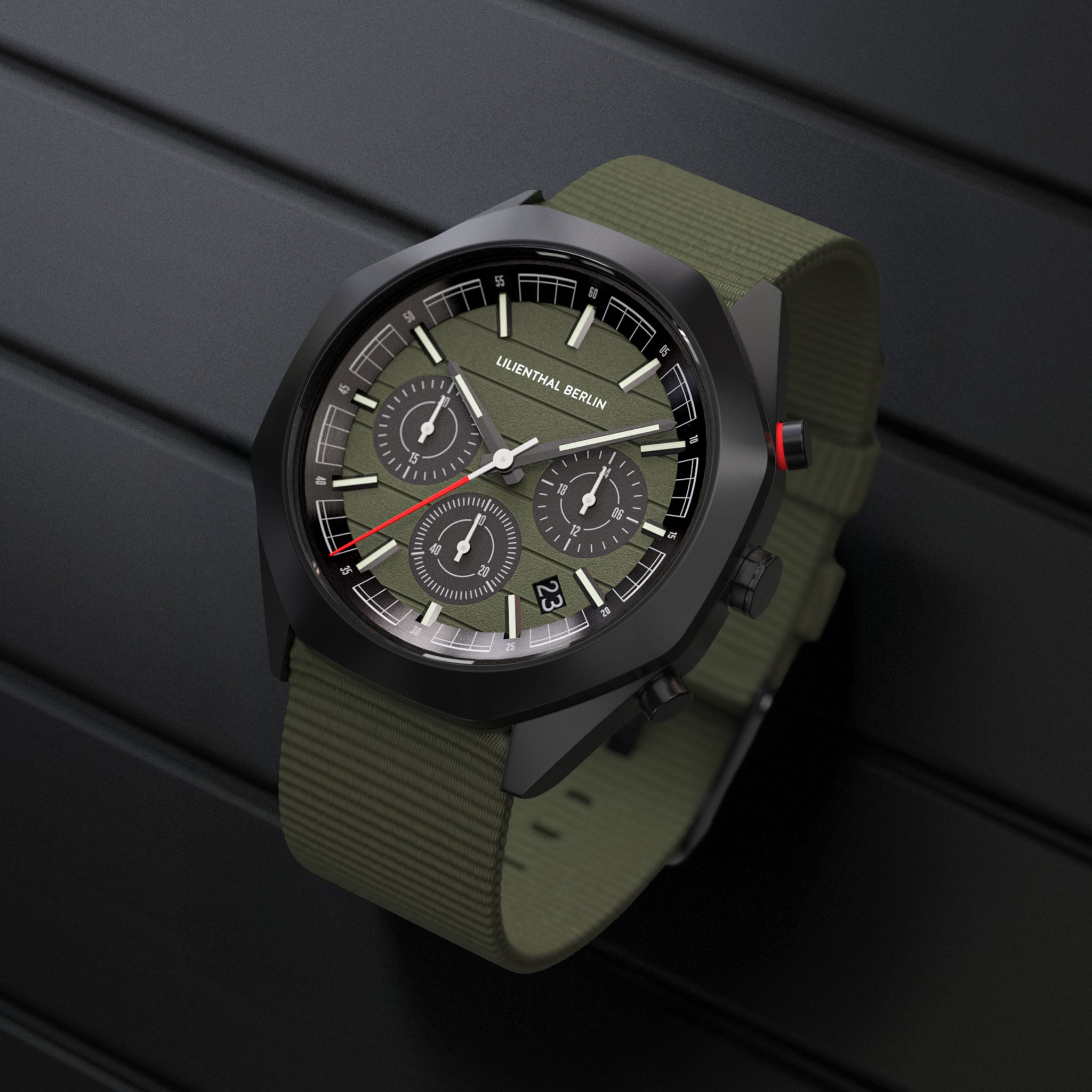 Octachrono – Black Olive